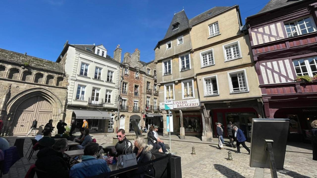 Eglantine 14 Appartement Centre Historique De Dinan Exteriér fotografie